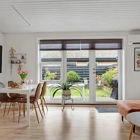 2 Bedroom In 公寓